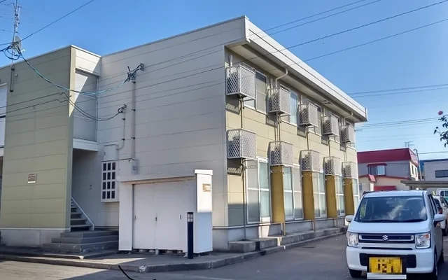 レオパレス栄町 0