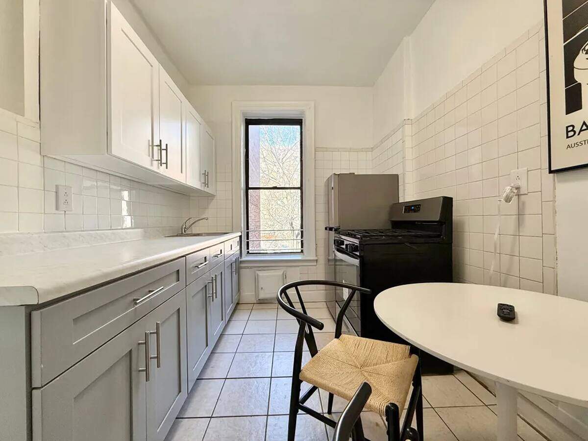 33 Lenox Road, Brooklyn 3