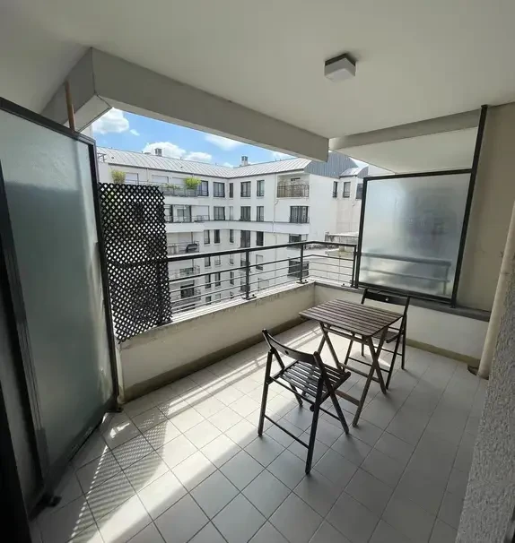 Issy-les-Moulineaux 92e·45m²·F2·Appartement·With furniture