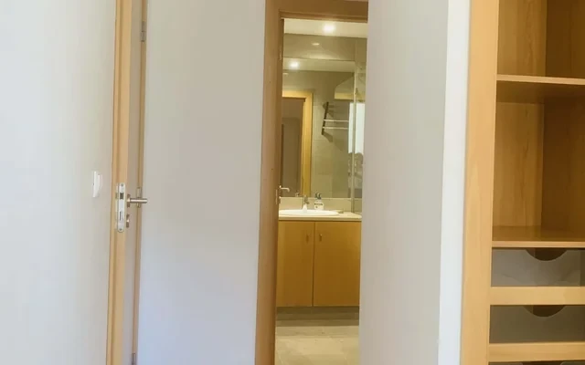 One-bedroom Apartment in Avenida Dom Joao II, Lisbon 2