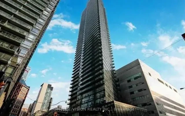 Entire Place·1B1B···832 Bay St 0