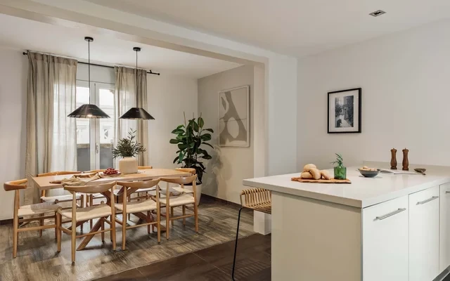 Tarra - 4 bedrooms and terrace in Sant Pere 1