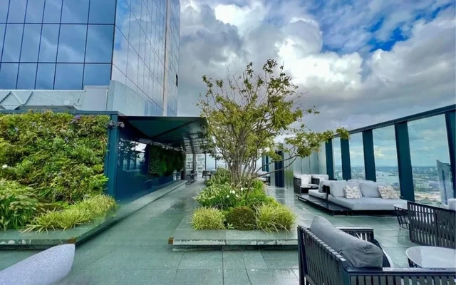 CW-Apartment , Hampton Tower, Marsh Wall, London 4