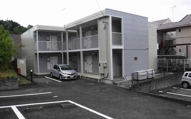 レオパレス岩崎マンション 0