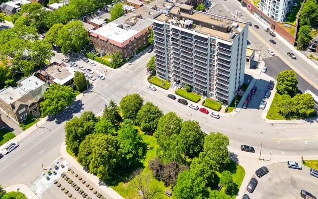5455 Rue de Terrebonne 4
