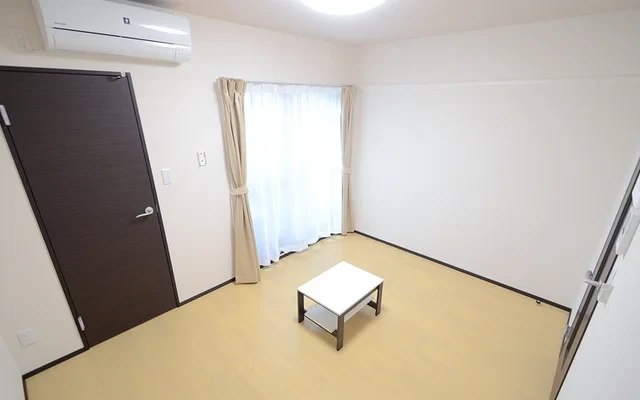 クレイノバーサトルⅢ　牛田南 104号室 1
