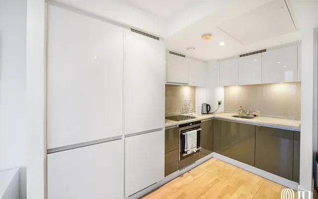 Landmark East, London E14 3