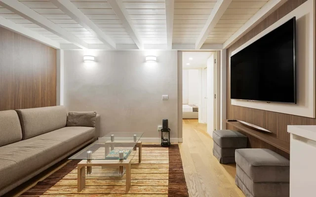 Modern Loft in Cenisio Sarpi 4