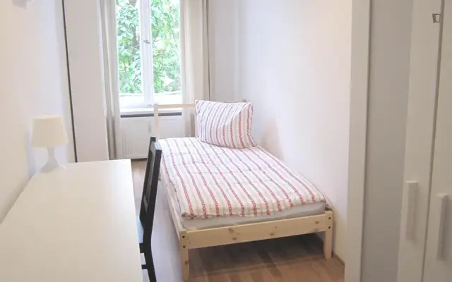 Neat single bedroom in Wedding 0