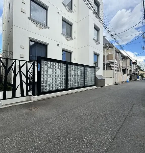 Art Deco Hatsudai 303