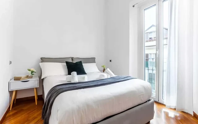 Charming 1-bed flat near Duomo di Milano 3