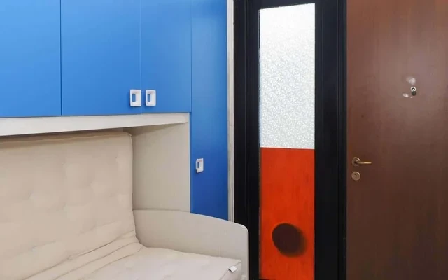 Modern studio apartment for rent close to public transport 2