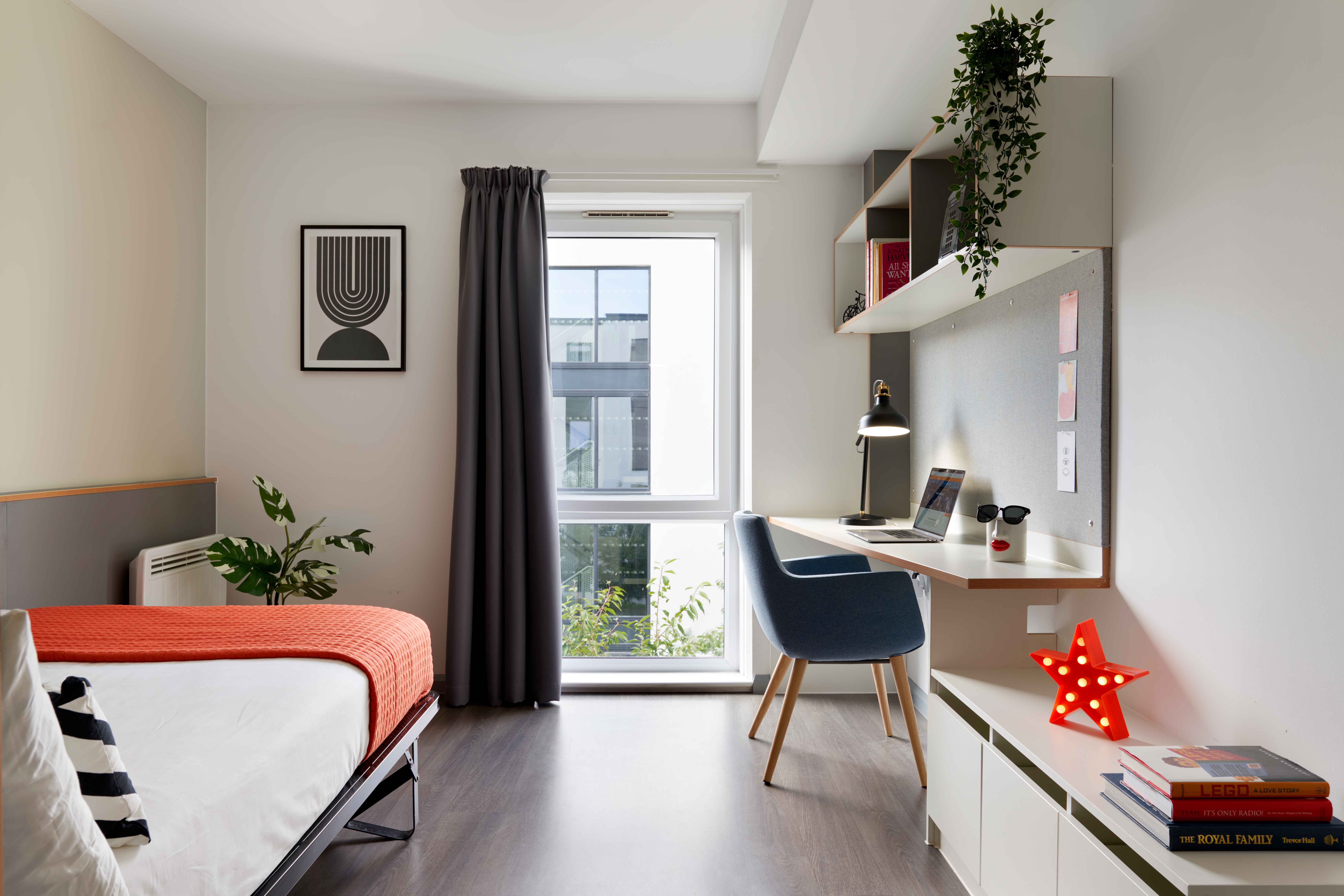 Platinum Studio Single