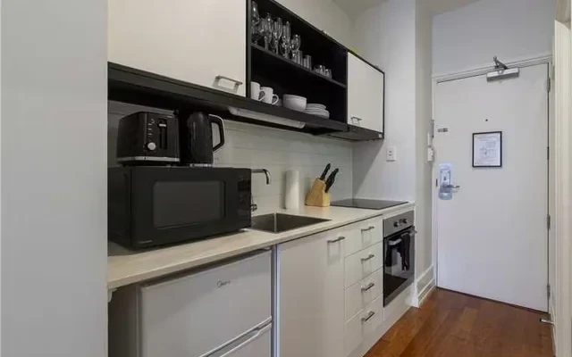 35 Hobson Street 4