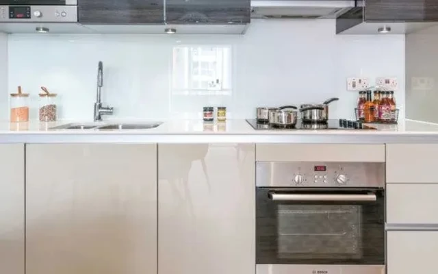 LH-Fizzy Canning Town 3