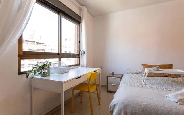 Piso de 4 habitaciones en Algiros 3