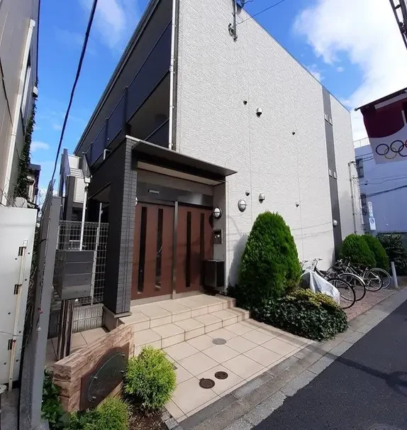 アザリアガーデン代沢 2階