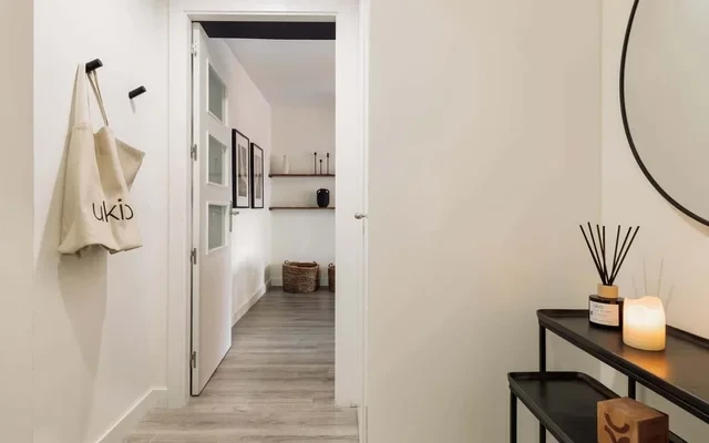 Tortosa - 3 bedrooms and a terrace in Les Corts 4