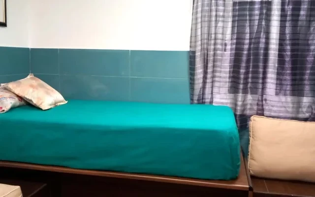 SE ALQUILA ESTUDIO EQUIPADO Y AMUEBLADO 2