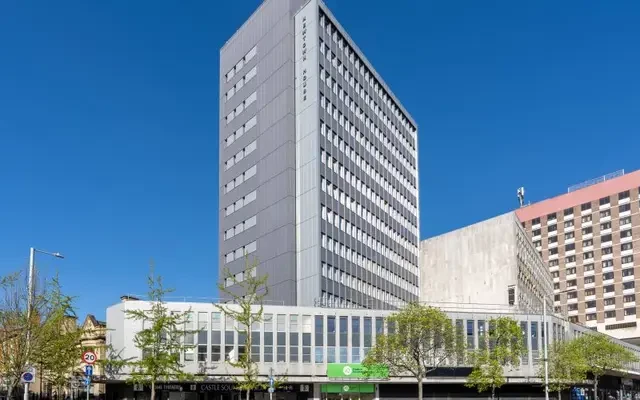 iQ Newtown House 1