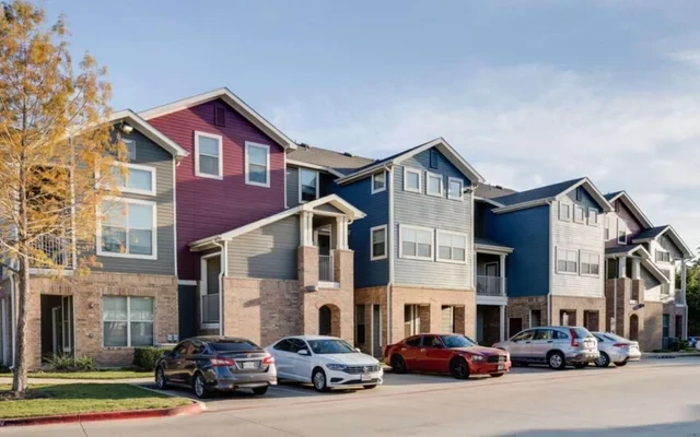 2818 Apartments - College Station student accommodation