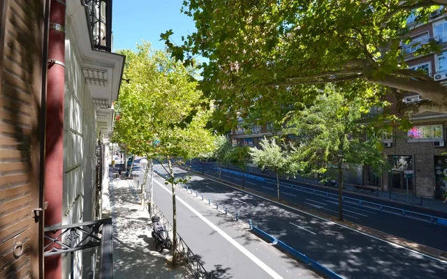 Calle de Alberto Aguilera Madrid 28015 Spain 4