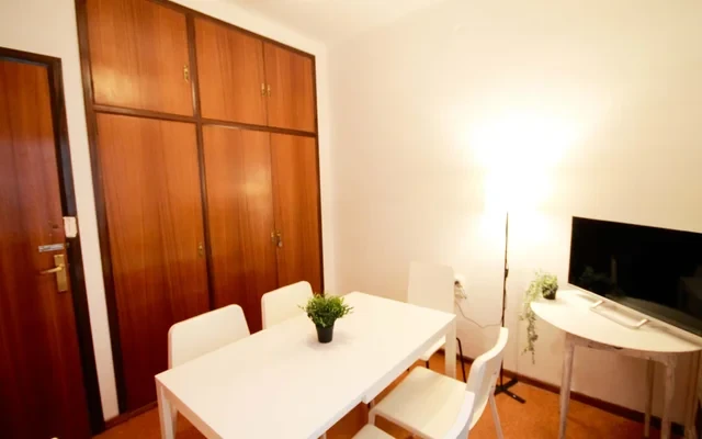 Carrer de Sicilia Barcelona 08013 Spain 0