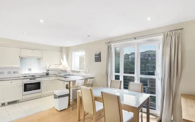 LH-Langbourne Place 0