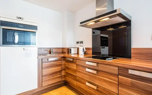 apartment near Blonk St 4