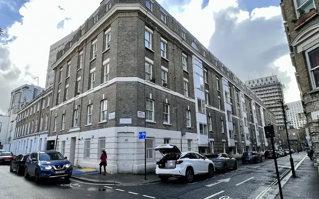 Penfold Place 11402# 0