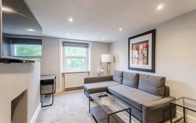 Harrow Road, Maida Vale, W9 4