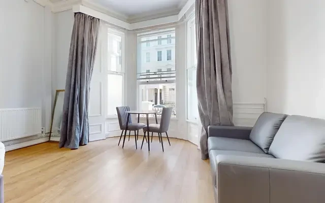 Lexham Gardens, Kensington - London student accommodation - Studio, Flat 9, 120