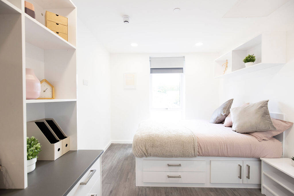 7 Bed Classic En-suite