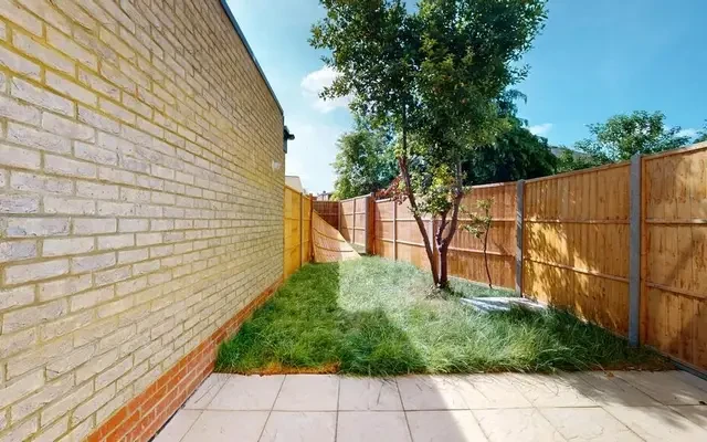 Colyton Road 25933# 4