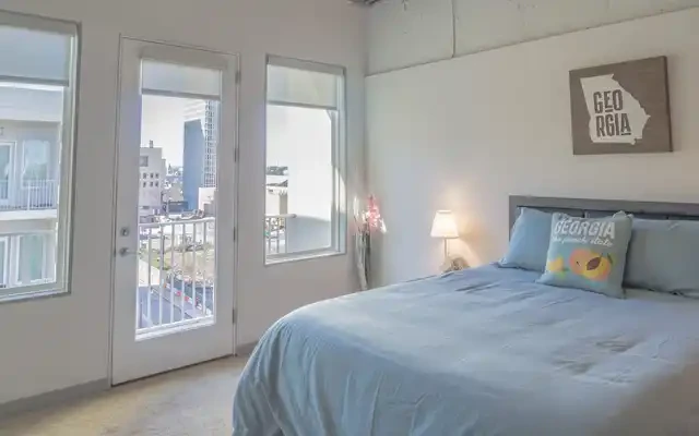 2 Bedroom Apartment Near EMORY University Hospital 3