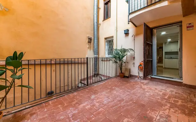 apartment in El Raval (Ciutat Vella) 3