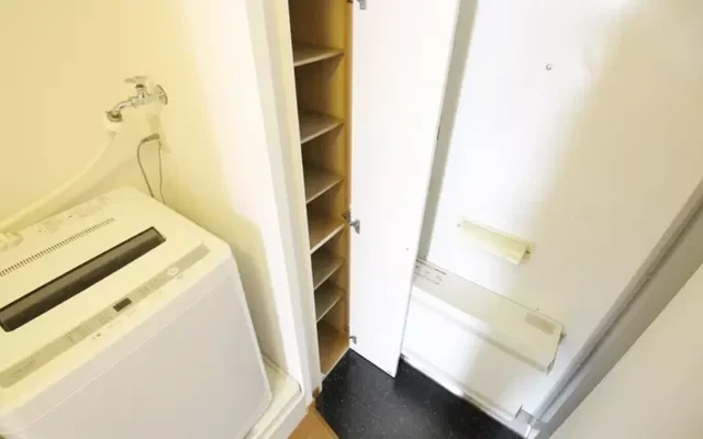レオパレス王寺 4