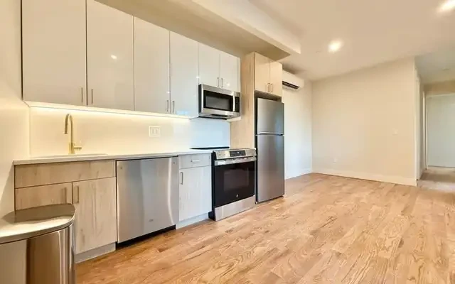 980 Kent Avenue, Brooklyn - New York student accommodation - 5 bed 2 bath
