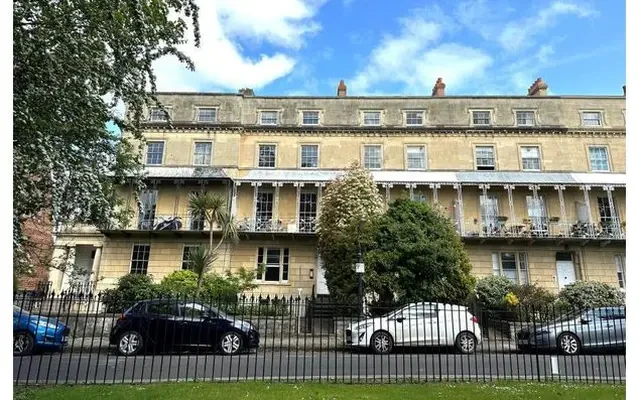 Oakfield Road- Clifton, United Kingdom 2