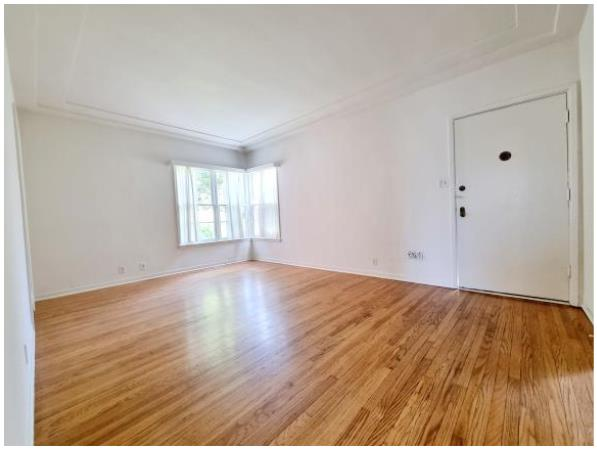 2600 Santa Monica Blvd