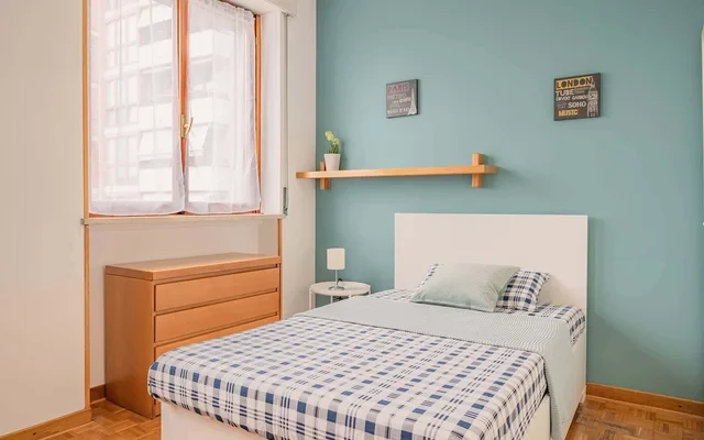 VIA POLLAK 10 <br> PRIVATE ROOM S1 1