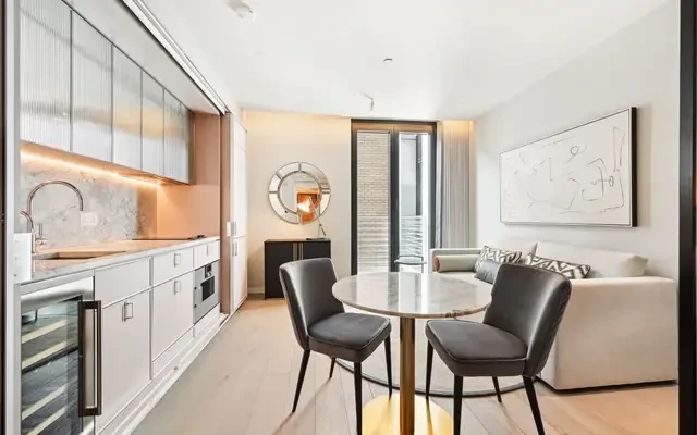 Hanover Square Mayfair W1S 4