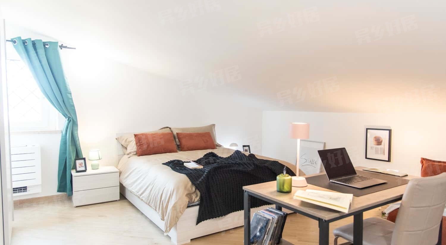 ATTIC APARTMENT (up to 4) with LIVING AREA, PRIVATE TERRACE, 15 min to ROME-DOWNTOWN #R18