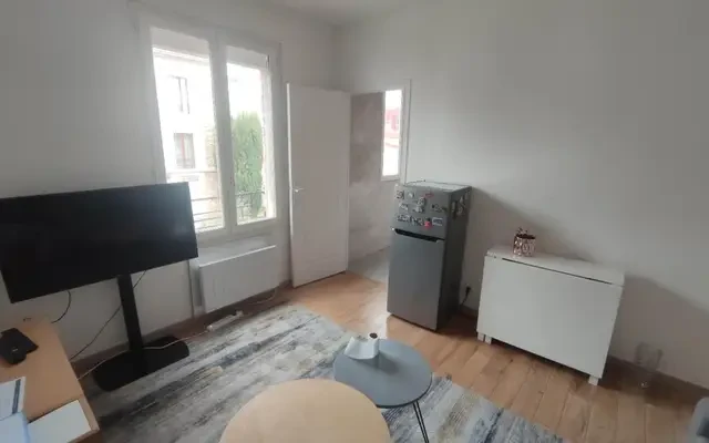 Issy-les-Moulineaux 92e·30m²·F2·Appartement·With furniture 0