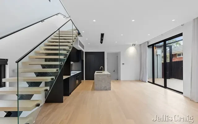 1/21 Wilfred Road, Ivanhoe East 3