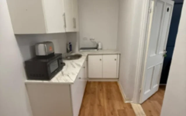 18 Summer Street North 2