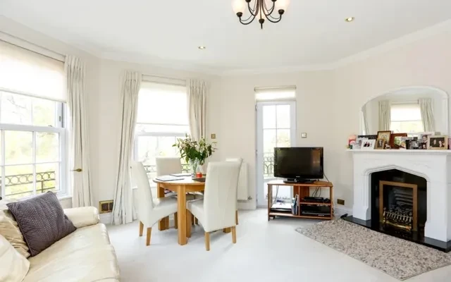 LH-Southlands Drive 1