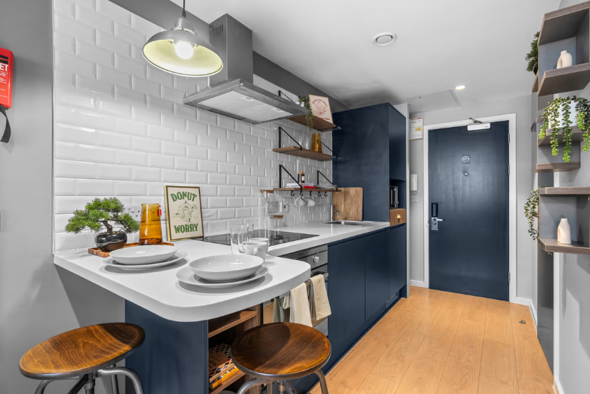 Premium Bigger Studio