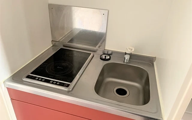 レオパレスアリビオ – Studentenunterkunft in Tatsuno Stadt – 205号房间(带独立厨房)