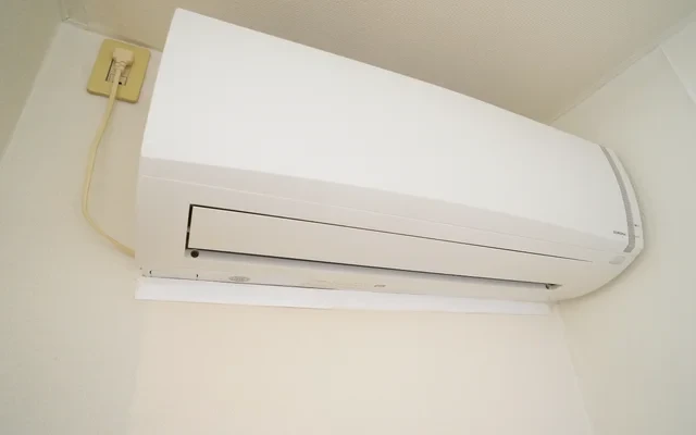 Diamond Hills, room s 205. 1